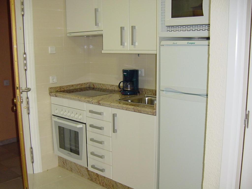 Apartamentos Turmalina Unitursa 칼페 외부 사진