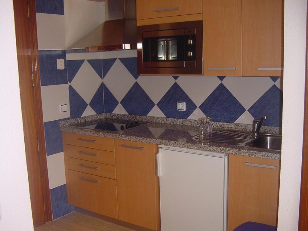 Apartamentos Turmalina Unitursa 칼페 객실 사진