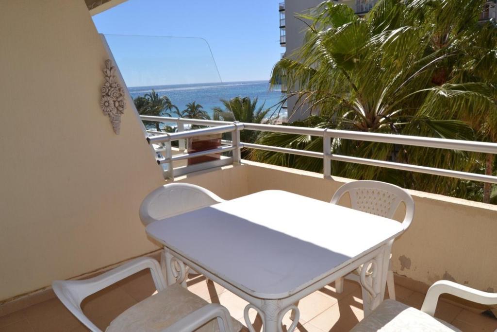 Apartamentos Turmalina Unitursa 칼페 객실 사진
